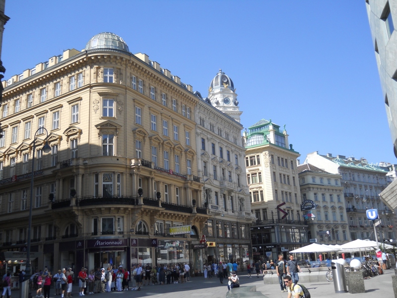 Palazzo del centro - Palace in the center